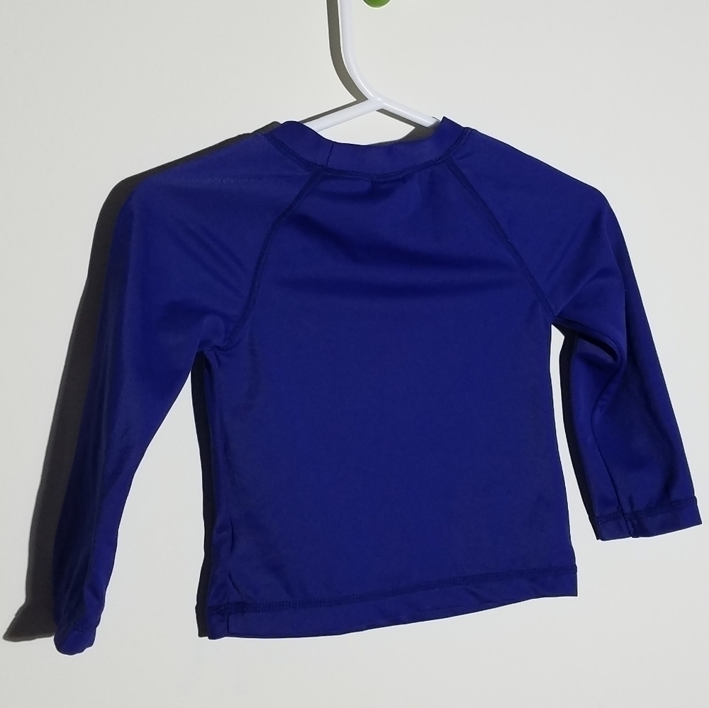 Old Navy Rash Guard 6-12m - Picture 3 of 4